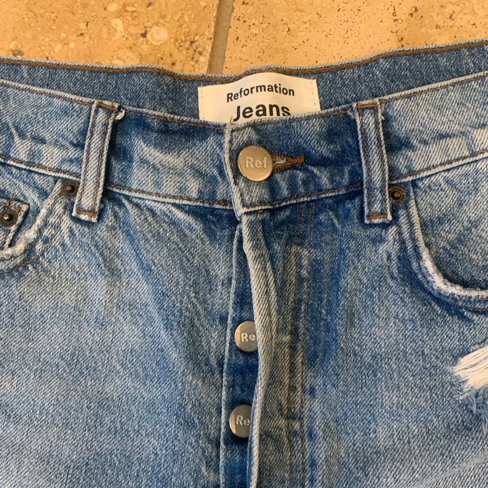 Reformation Dixie High Rise Shorts - Picture 3 of 6